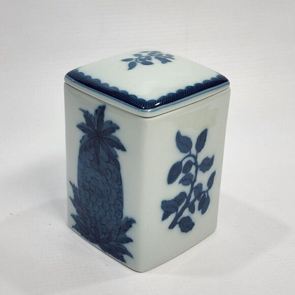 MOTTAHEDEH Charleston  Blue Pineapple 4.5" Cigarette Box & Lid Portugal - Picture 5 of 11